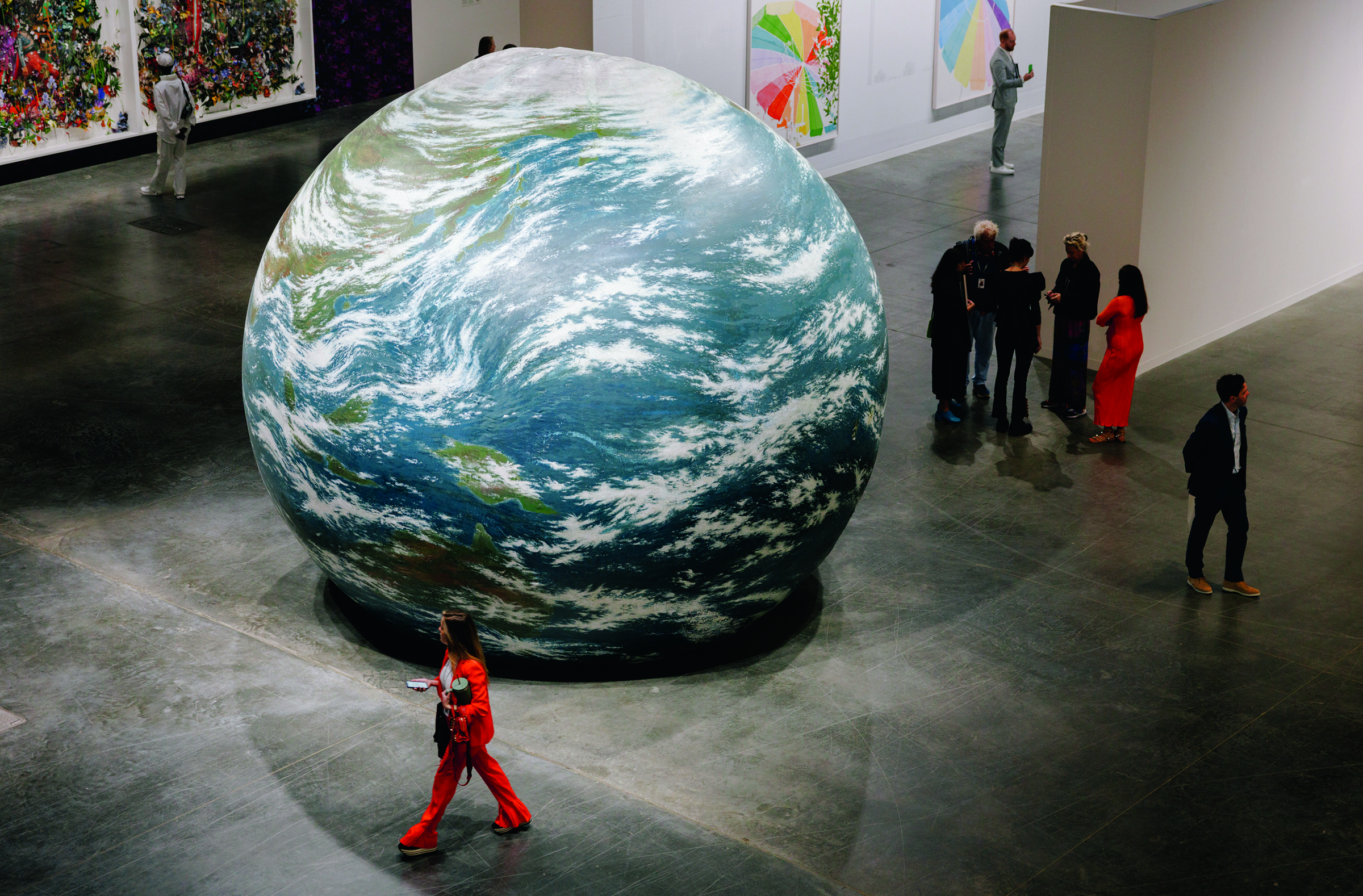 exhibition circulation global art