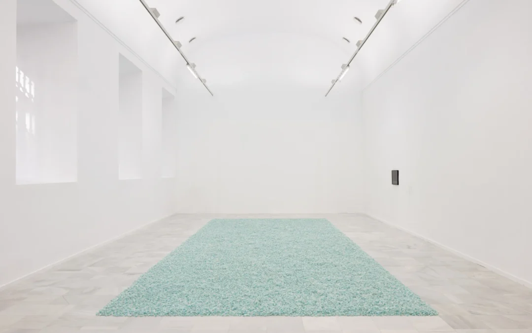 Felix Gonzalez-Torres Madrid exhibition at Reina SofĂa